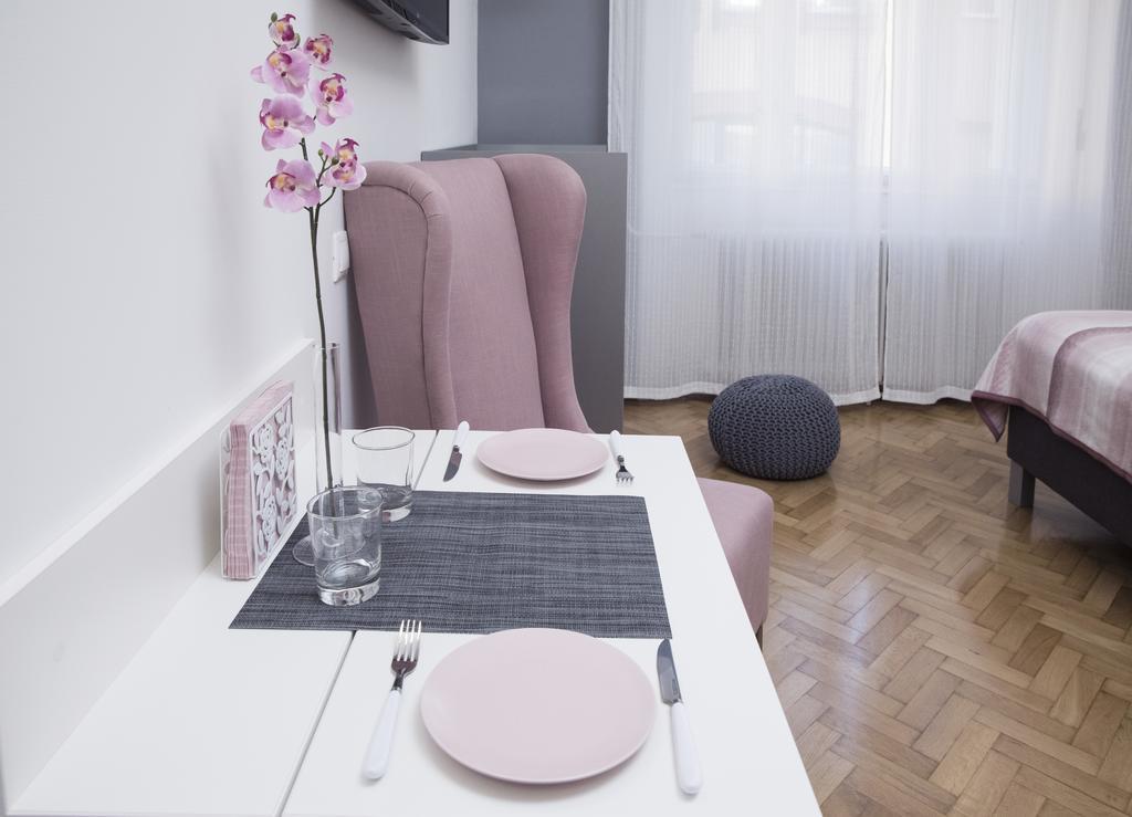 Dóm Apartman Szeged Exterior foto