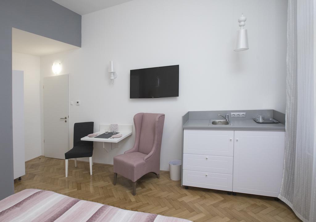 Dóm Apartman Szeged Exterior foto