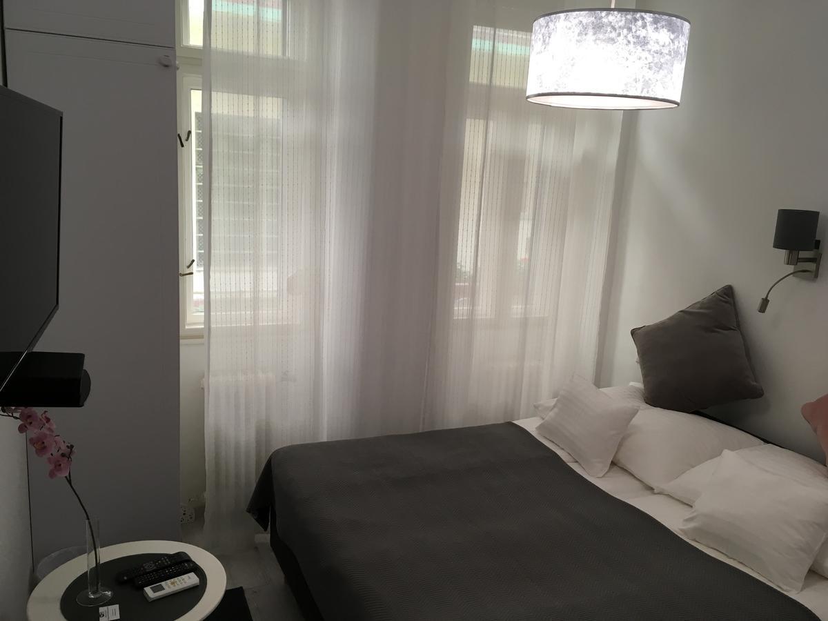 Dóm Apartman Szeged Habitación foto